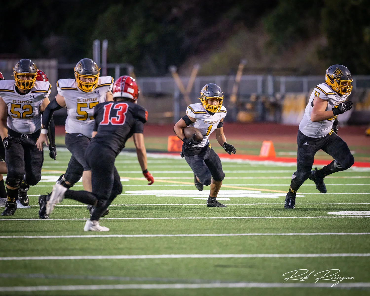 RB following his blocks