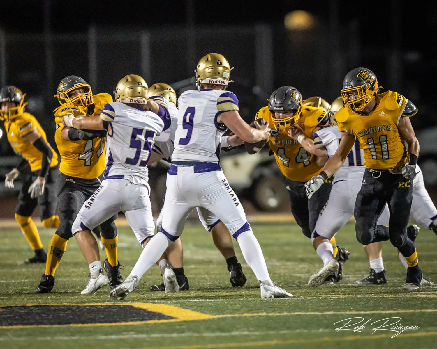El Cap defense getting after the QB