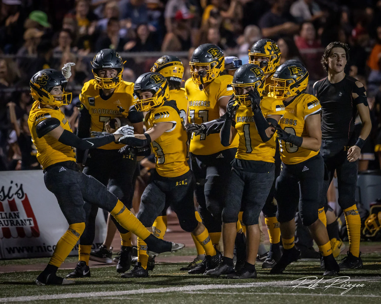 El Cap celebration with teammates